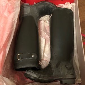 Matte Hunter Boots